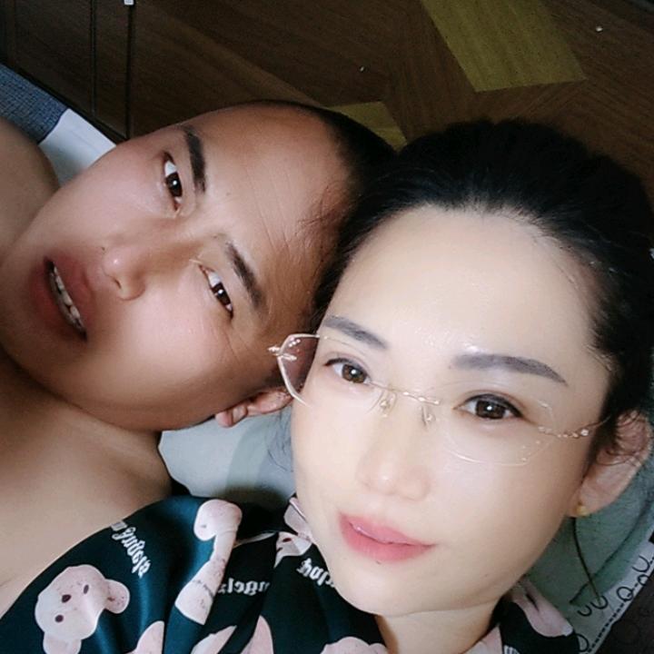 钻钱眼的妞儿