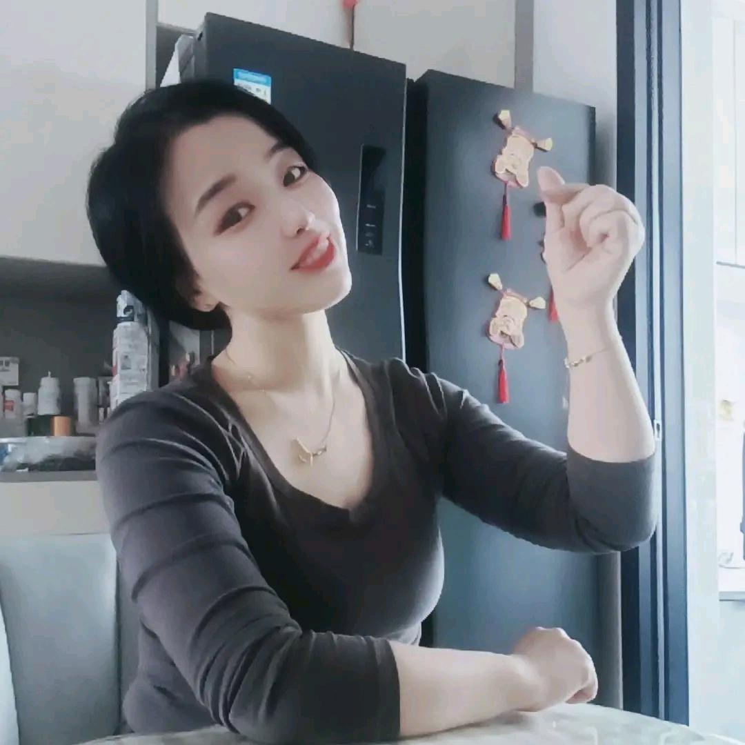 浅笑不语