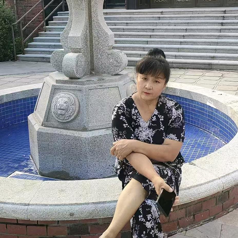 芳草伊人zhou