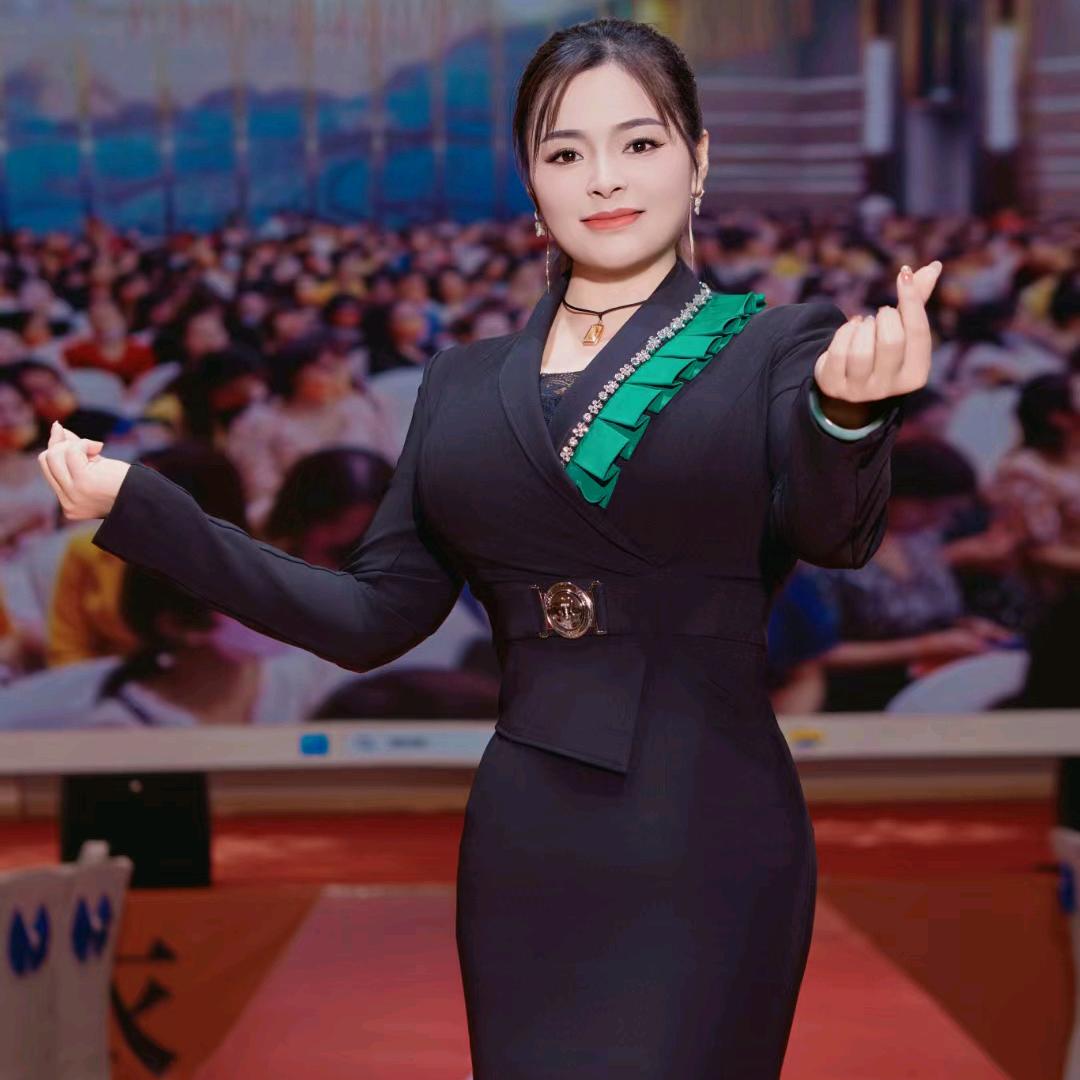 遂宁婷曼逸，小玉， 请不要连赞。谢谢