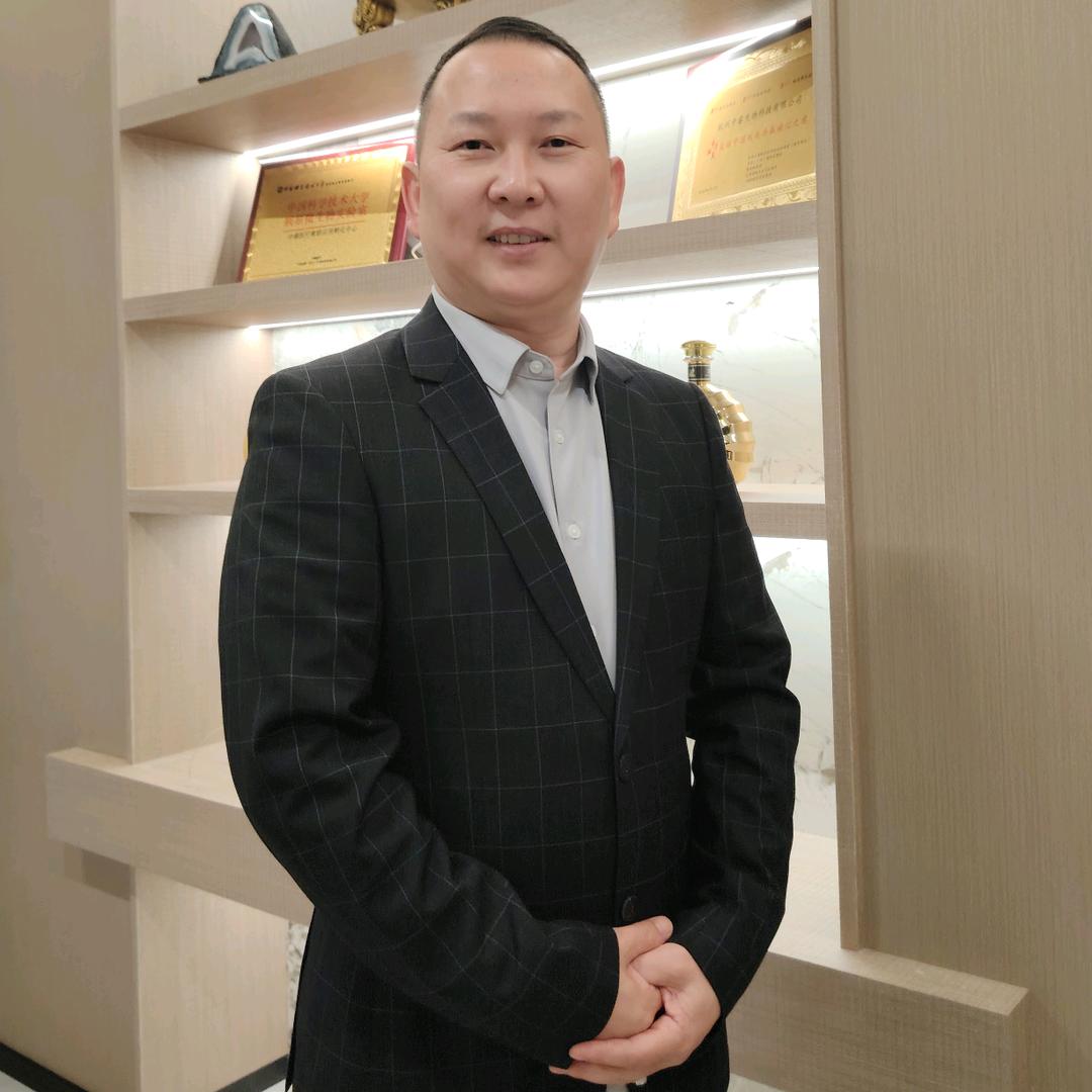 雷承伟 / 美业空间设计