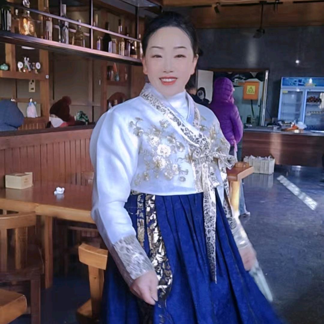 朝鲜雪妮儿🇨🇳
