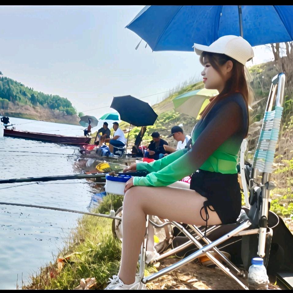 村花爱钓鱼🎣