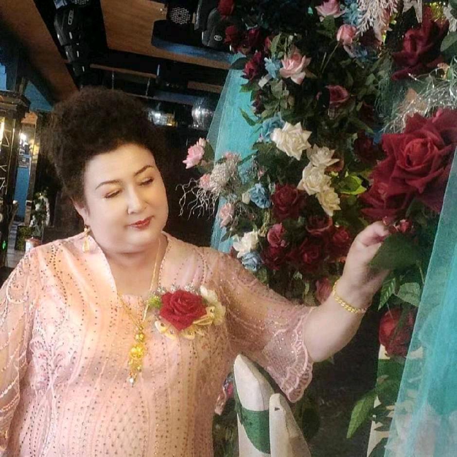 孜比尔古丽👵