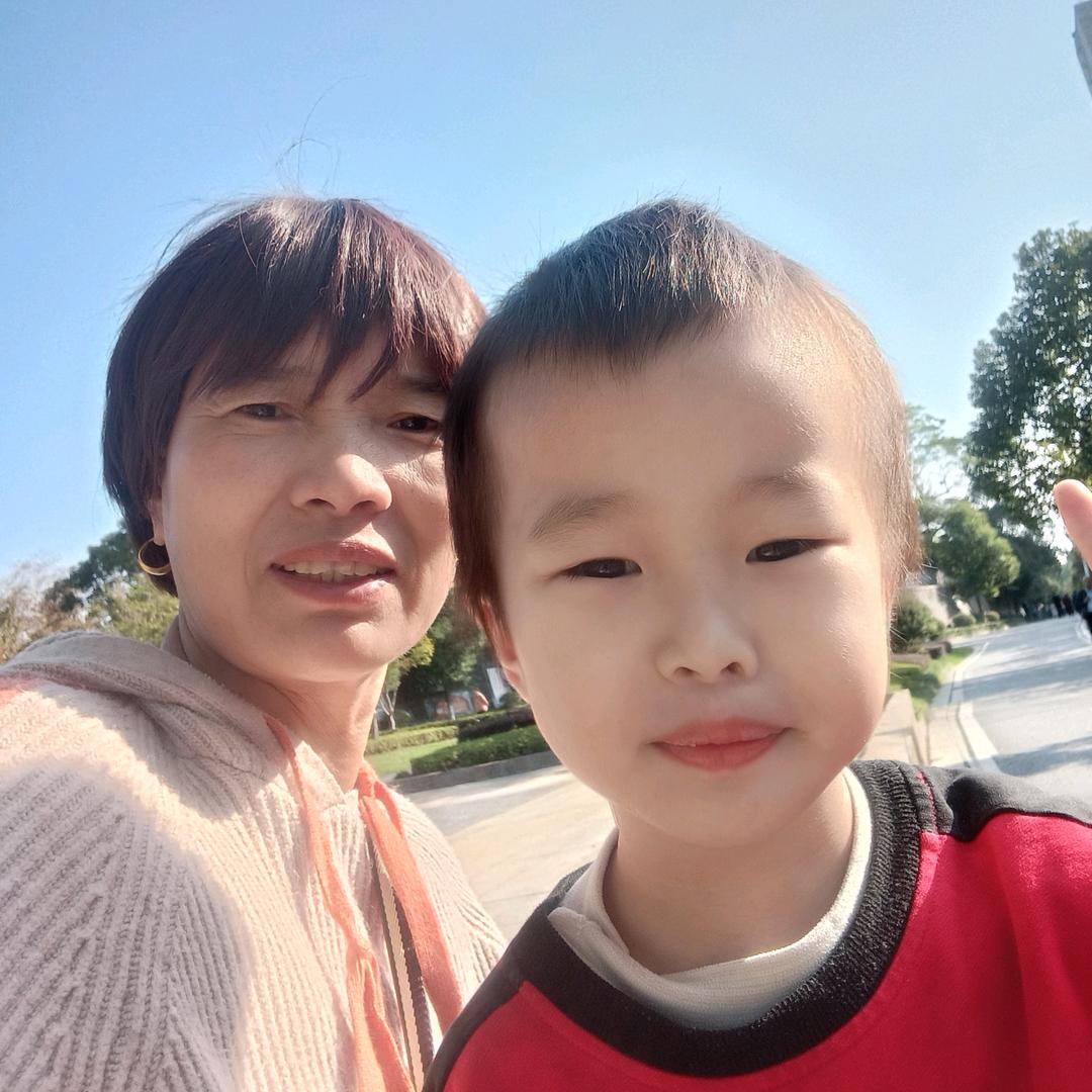 周姐身高139体重7048腰围7745`
