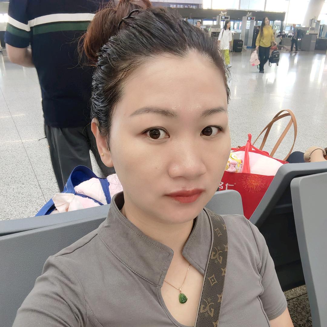 蓝莓QQ萱澜臻选商贸店