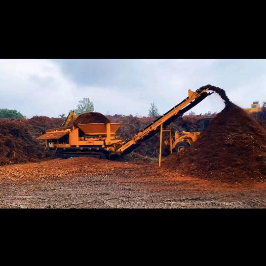 专业破碎木材、树根、蓝莓机质等及代加工