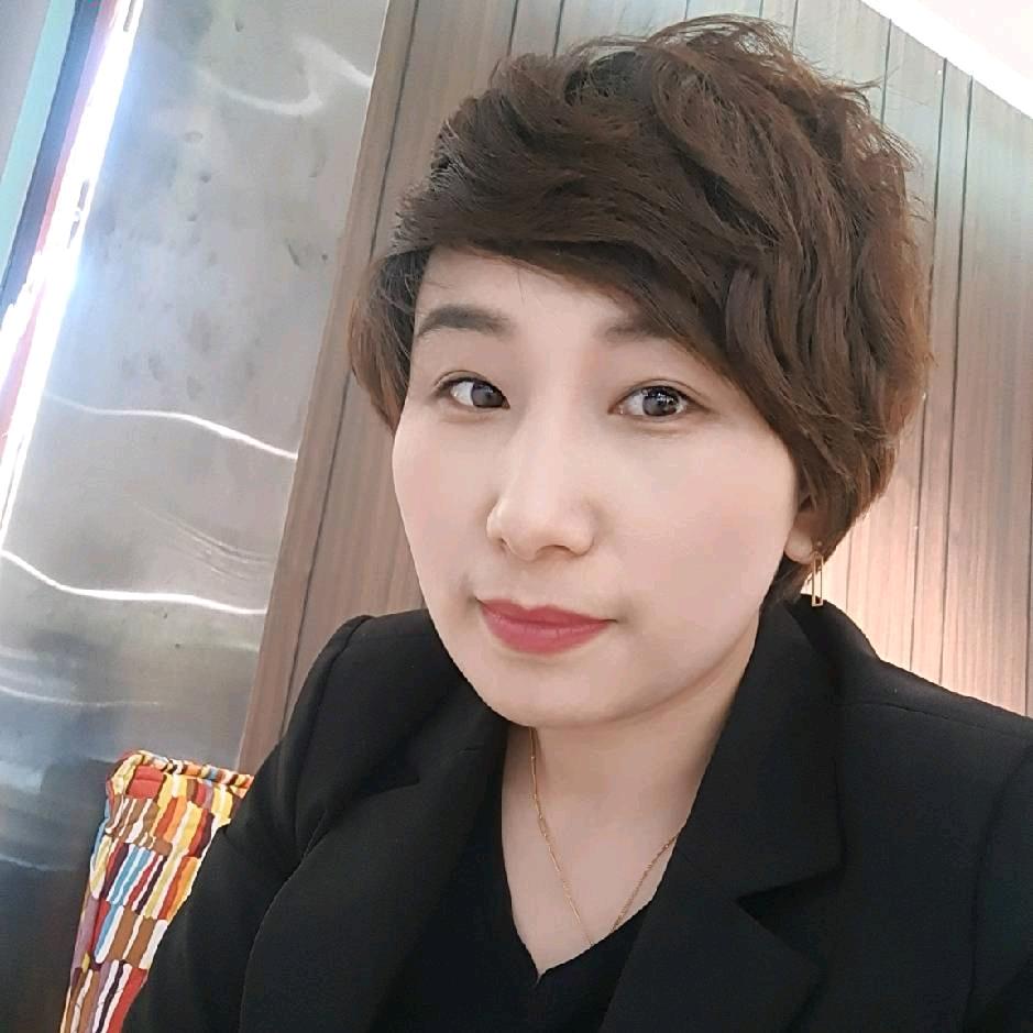 英子