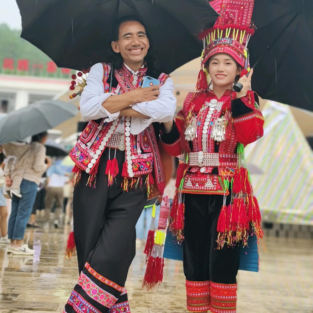 hy彝小燕呀(u‿ฺu✿ฺ)