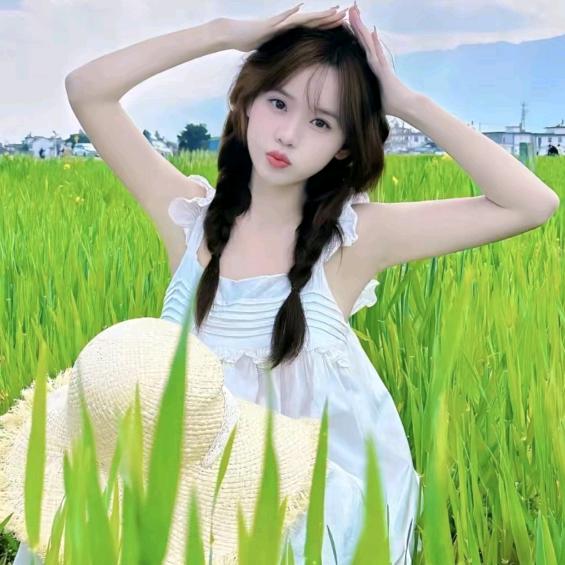 七七（穿搭）