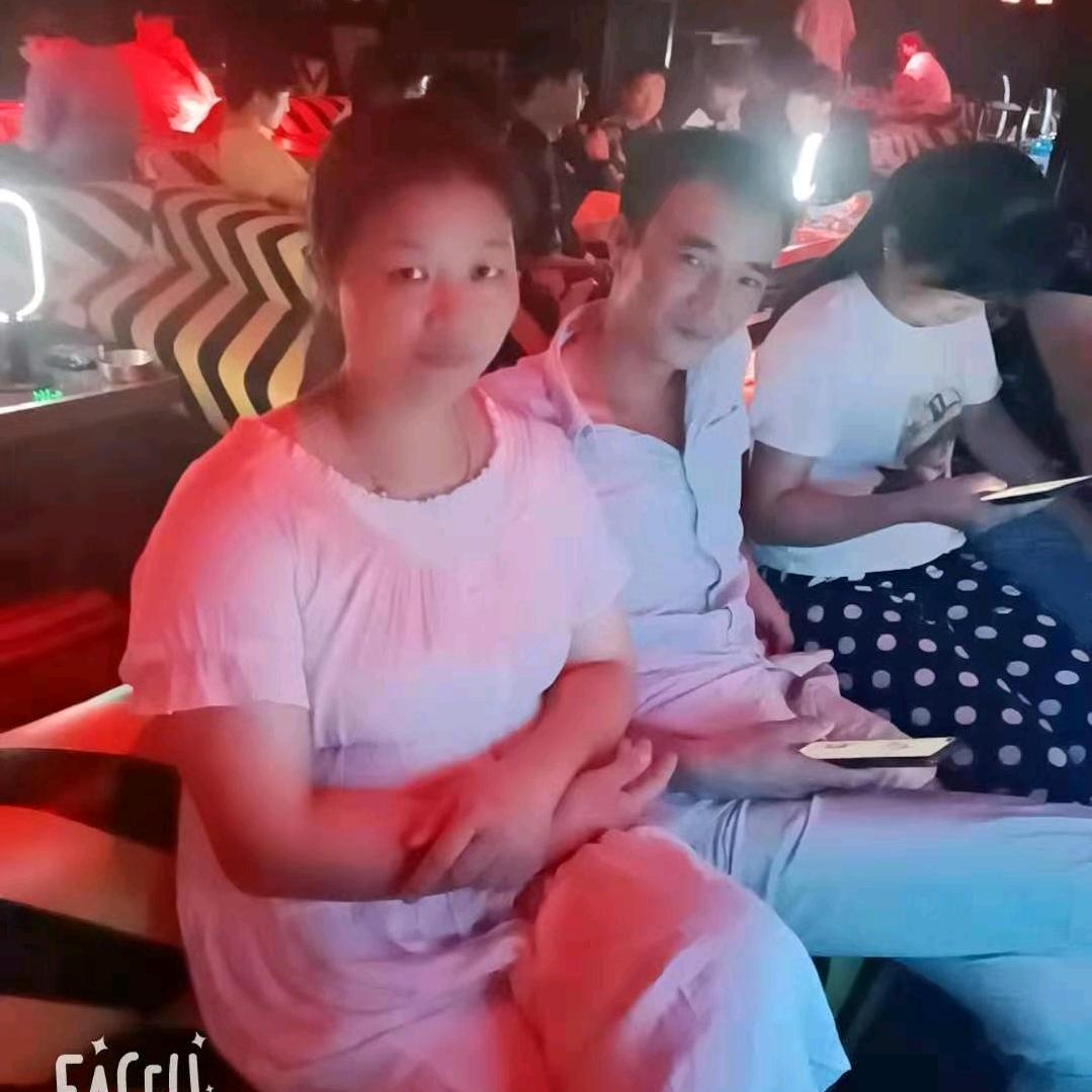 🐮(≧∇≦)🐭相亲相爱一家人，