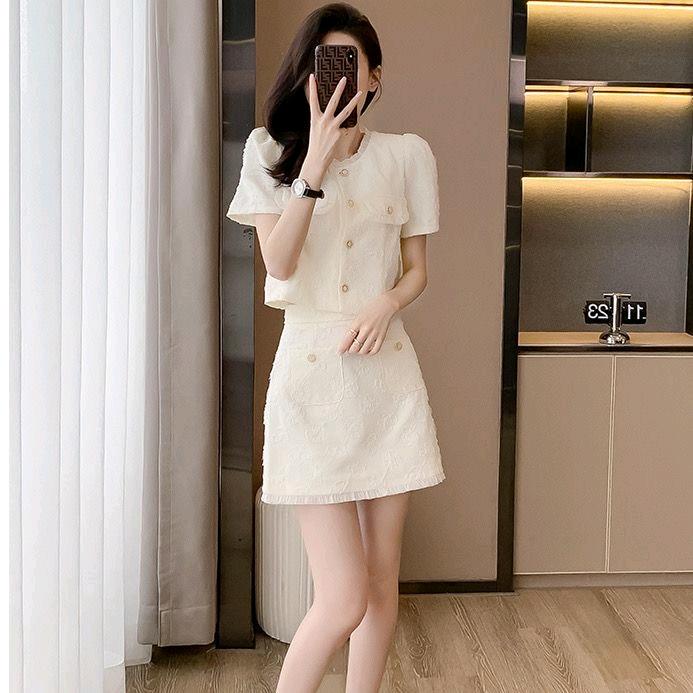 丽丽女装穿搭