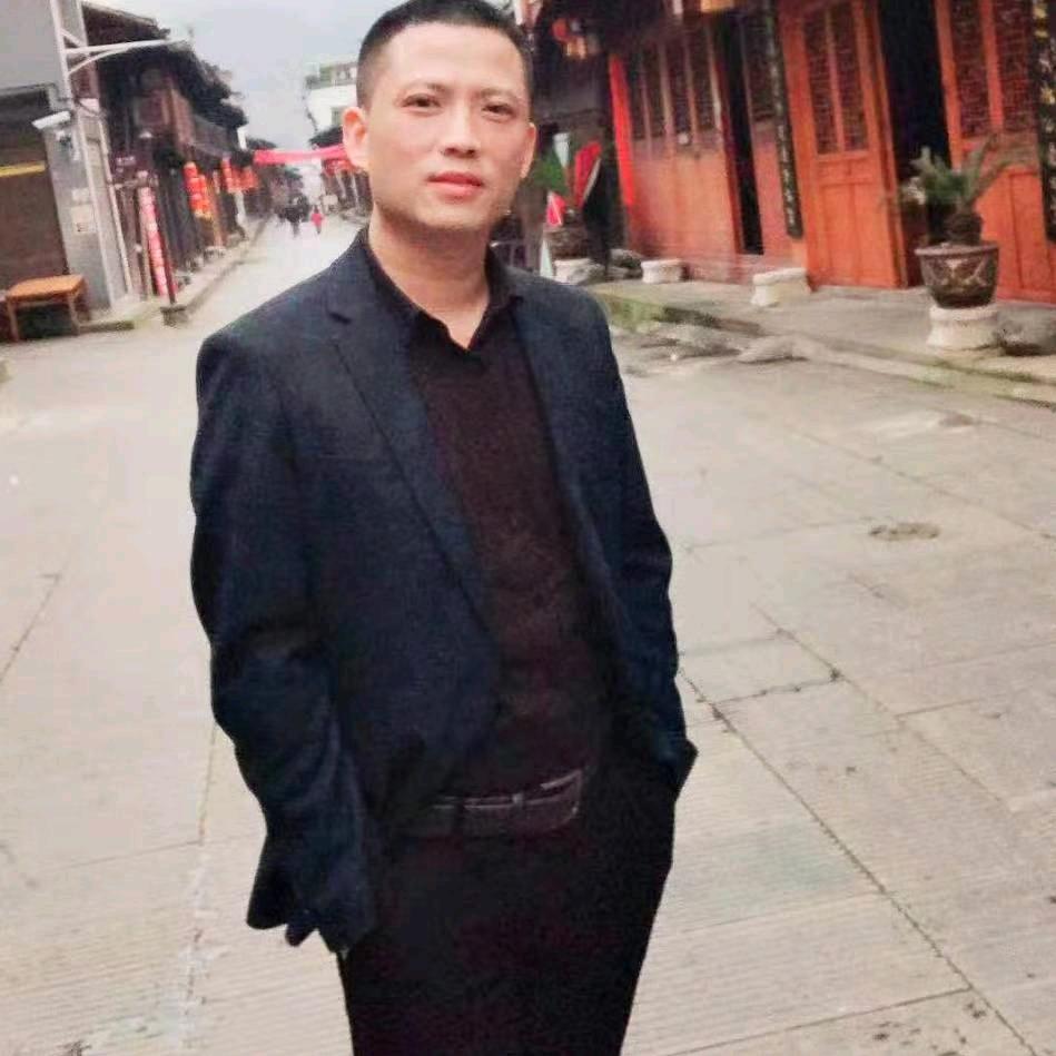 贾志武青年坝社区全民健身