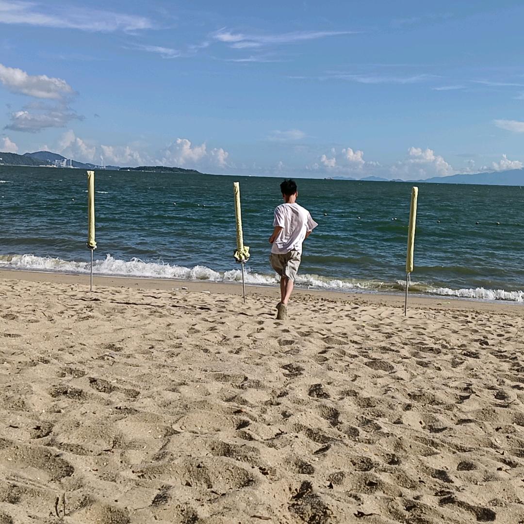 (✿ ♡‿♥╣[-笑笑_-]╠♥♡)