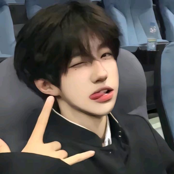 爱你臭宝(*^ω^*)彩虹岛…