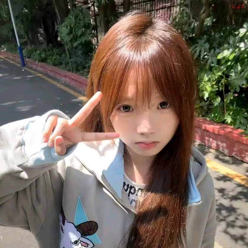 ^糕冷小妍^