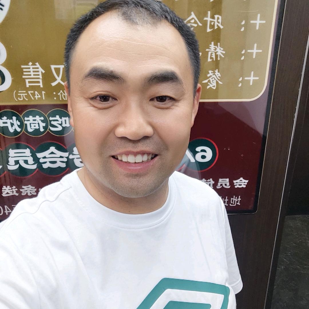 帅气的小老头。