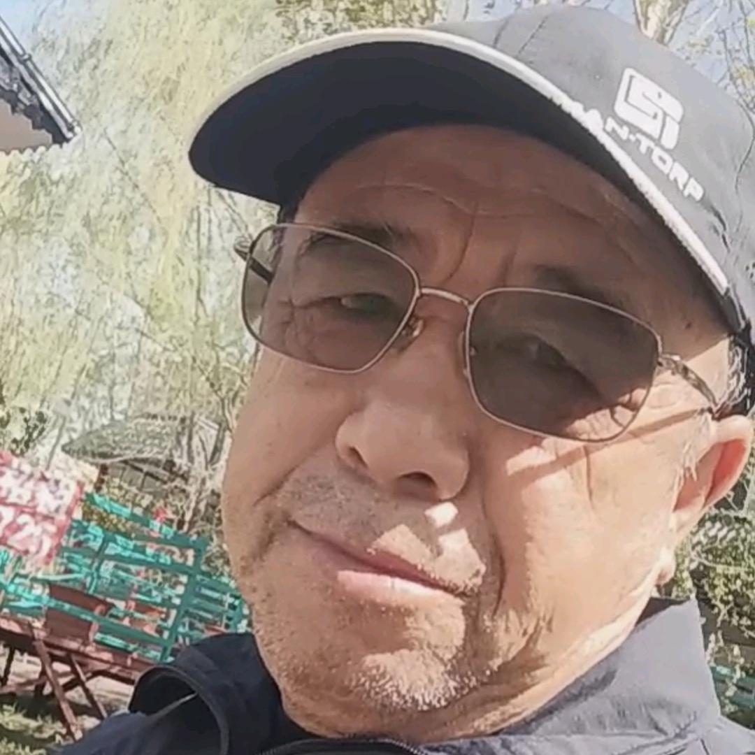 钓鱼翁7942