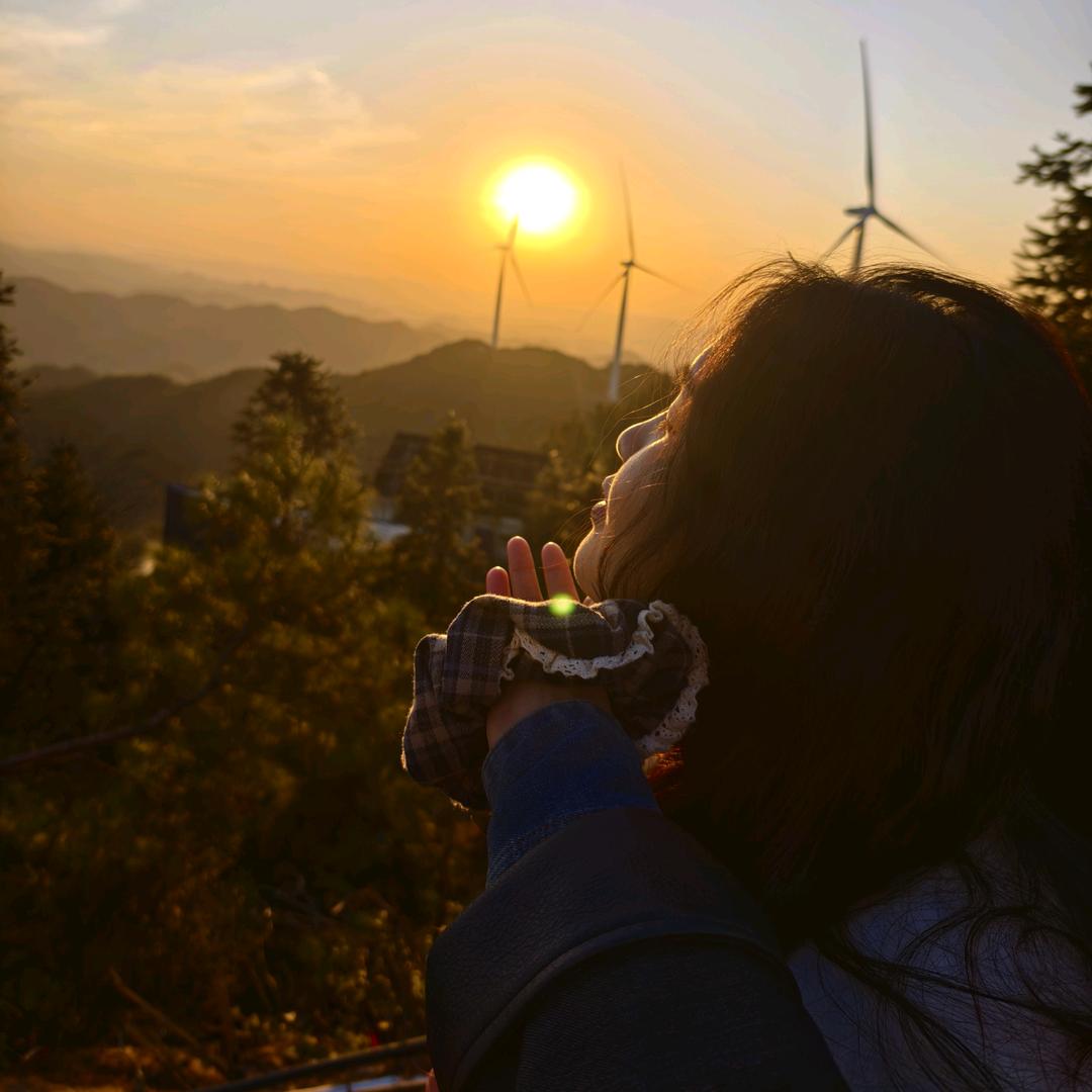 𐂂钞票好多张女士