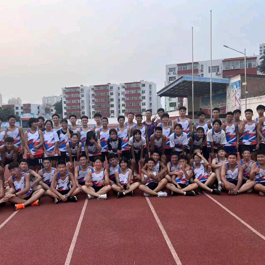 定州市爆发洋田径训练，武教练