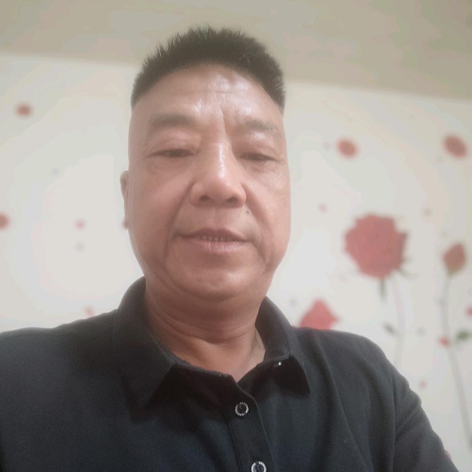 啊德：新人随时开播！