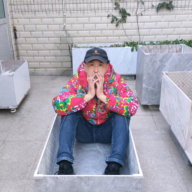 简哥瓷砖花箱