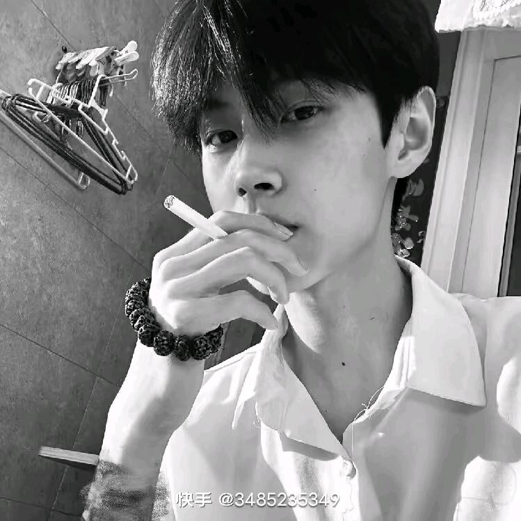 如初(っ'-')╮=͟͟͞͞💌