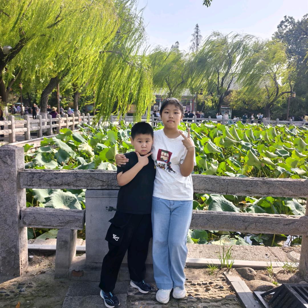 秀儿姐姐讲故事