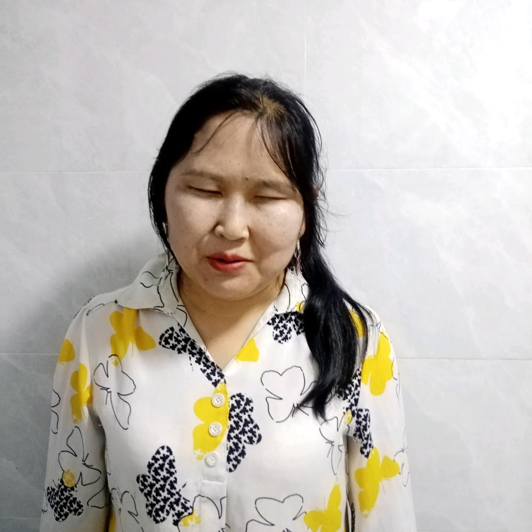 四川妹下午1点开播。