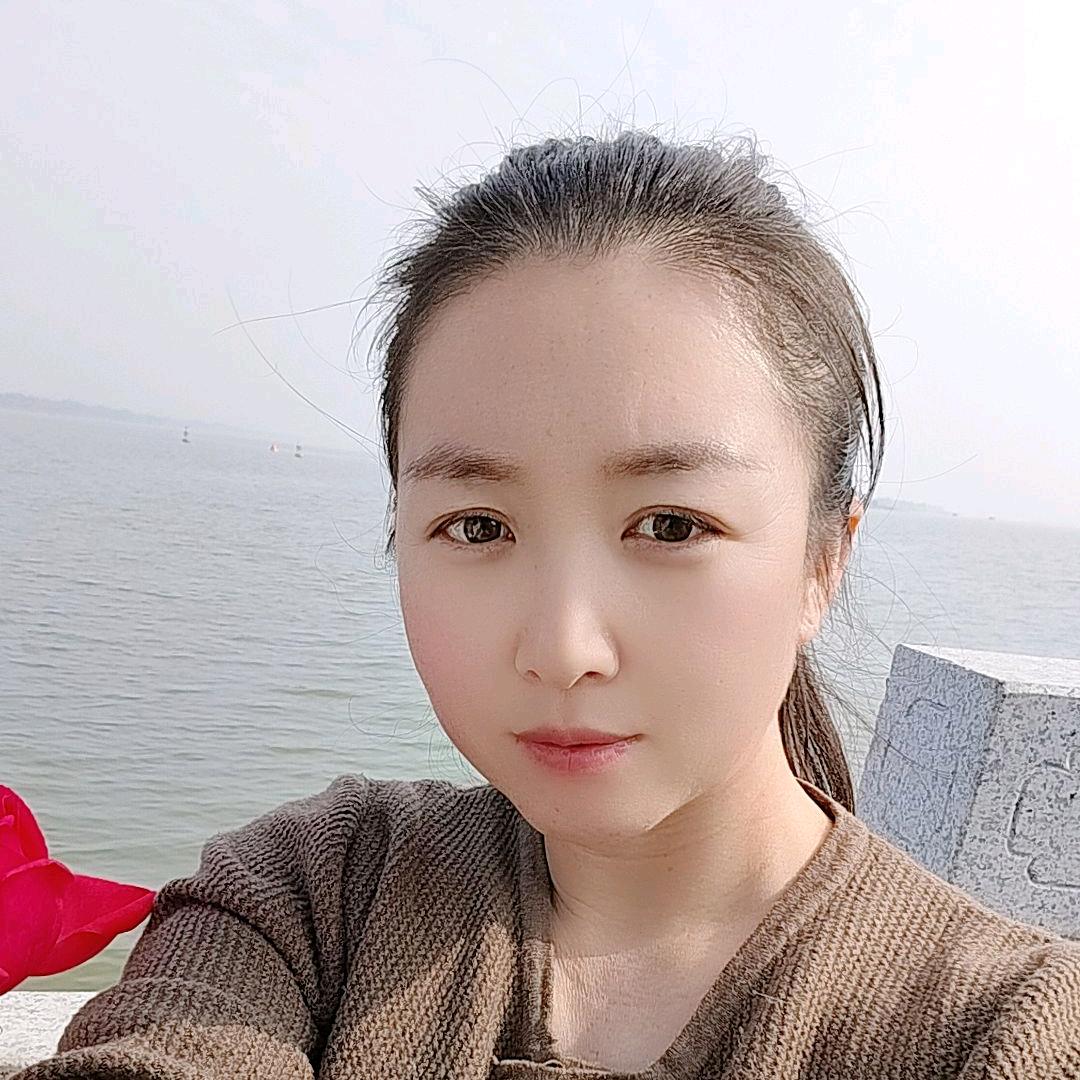 威县王红床垫厂