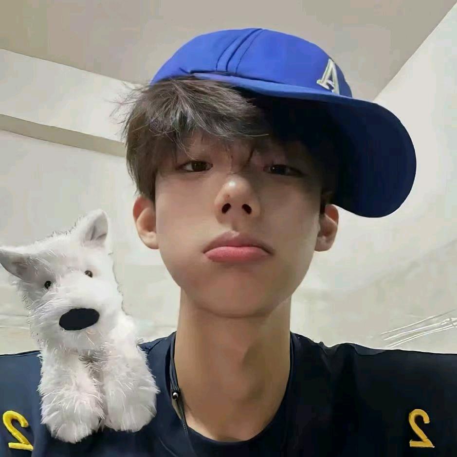 李东烨