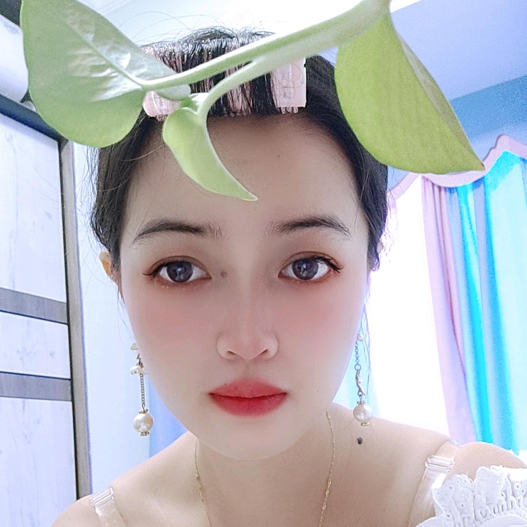 👸