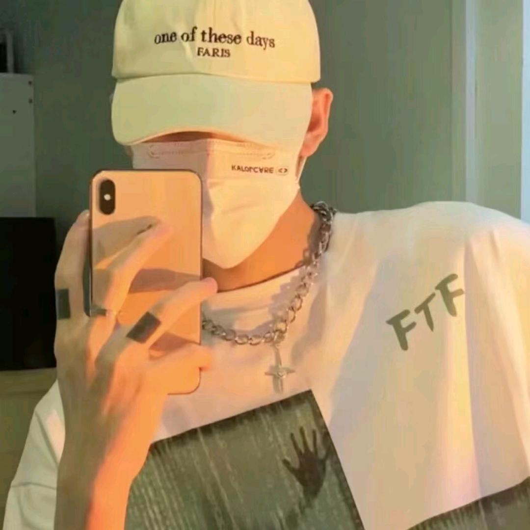 🚬᭄ঞ叼着烟☠拽天下᭄