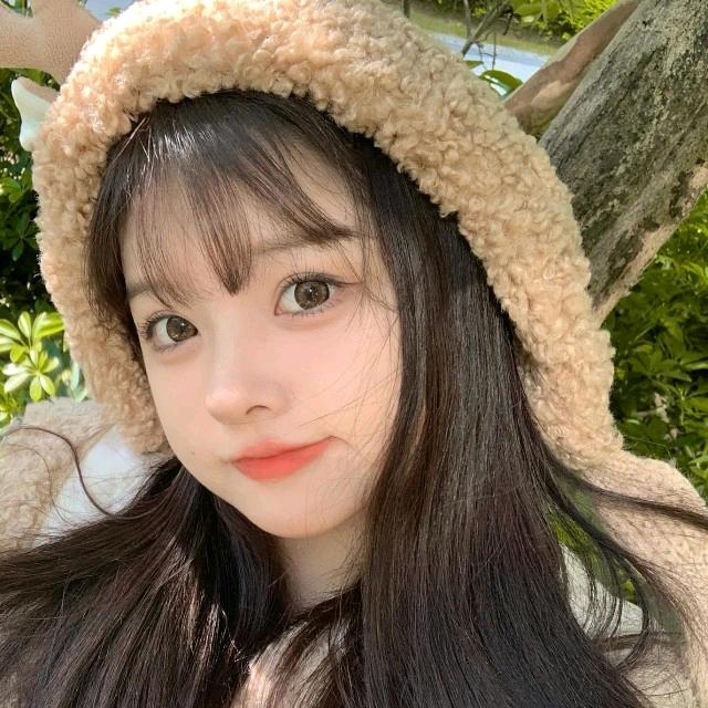 - ̗̀ ☺︎ ̖́-🌙