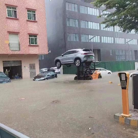 搞笑悦悦