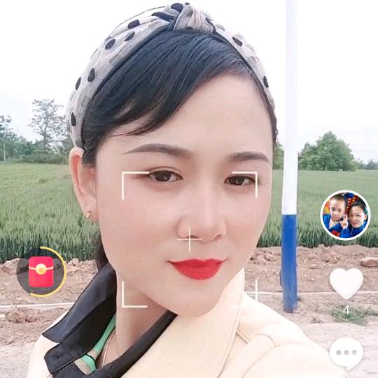 莉莉姐为生活而活。加油