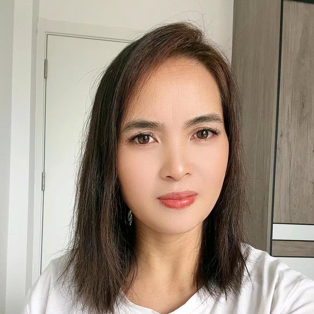 毛毛虫爱唱歌