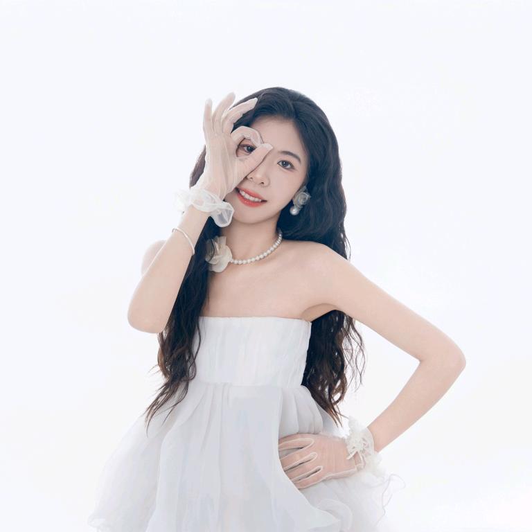 小小秦～水肌澳护肤