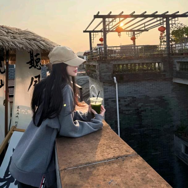 廾匸.