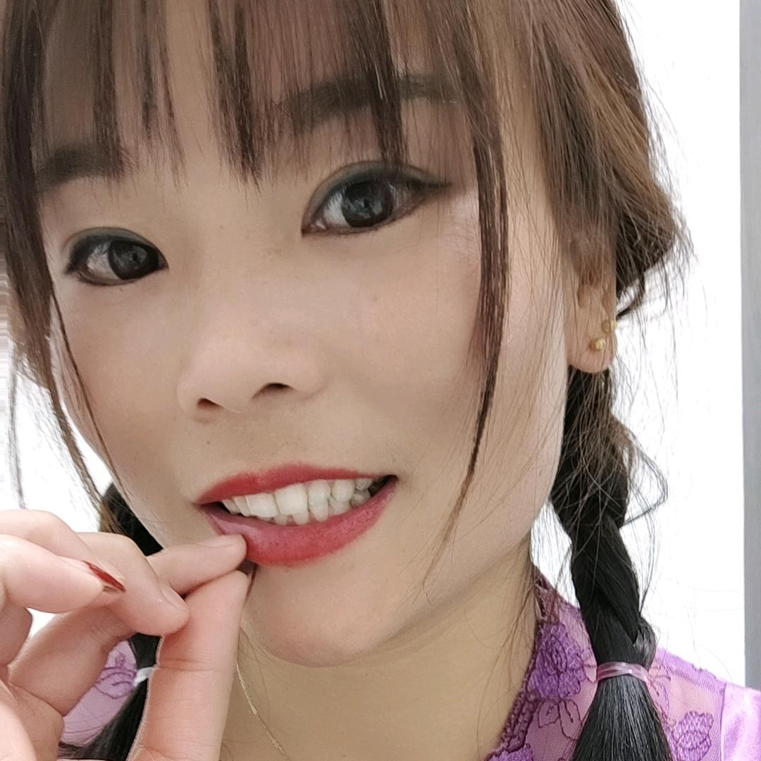 执笔写忧伤