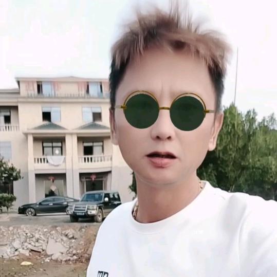 哪个愿意跟单身汉交朋友