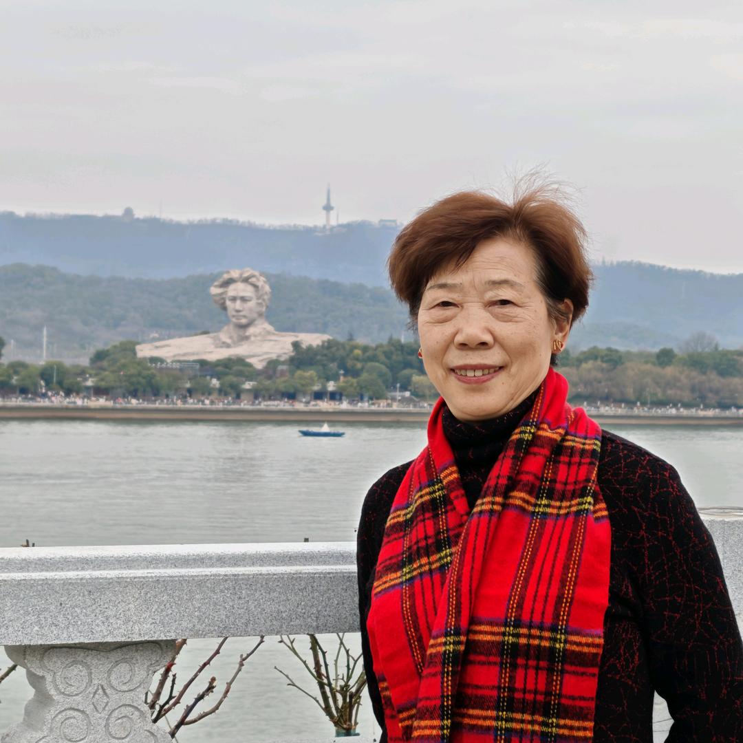 杨玉兰