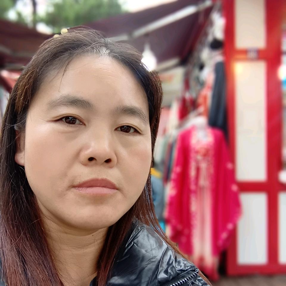 芳芳姐（不定时开播）