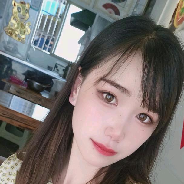 贵州黄平谷陇卖辣椒面的小姐姐