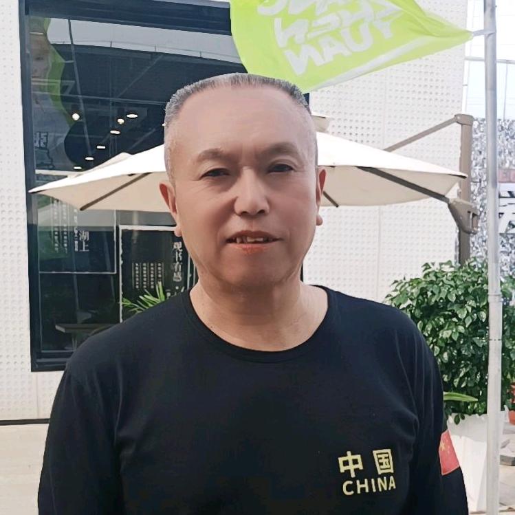 爱唱歌的朱哥