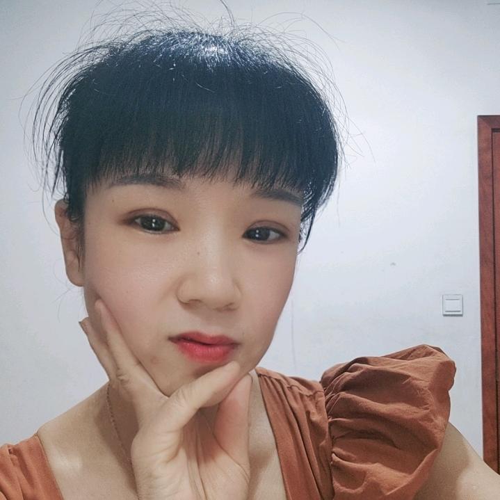 英子爱跳舞