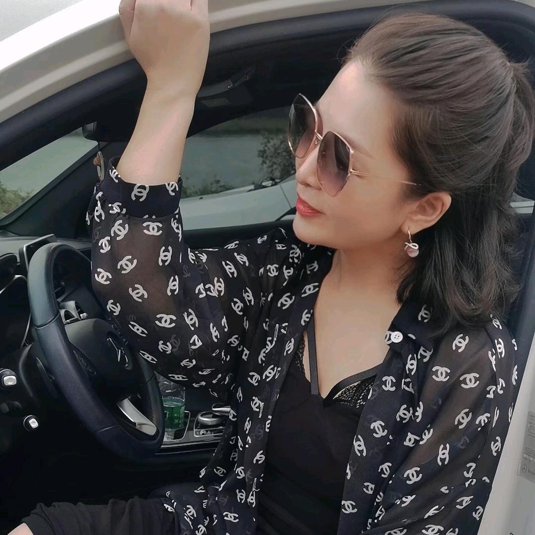 程力欢子-斯柯迪亚勾臂车