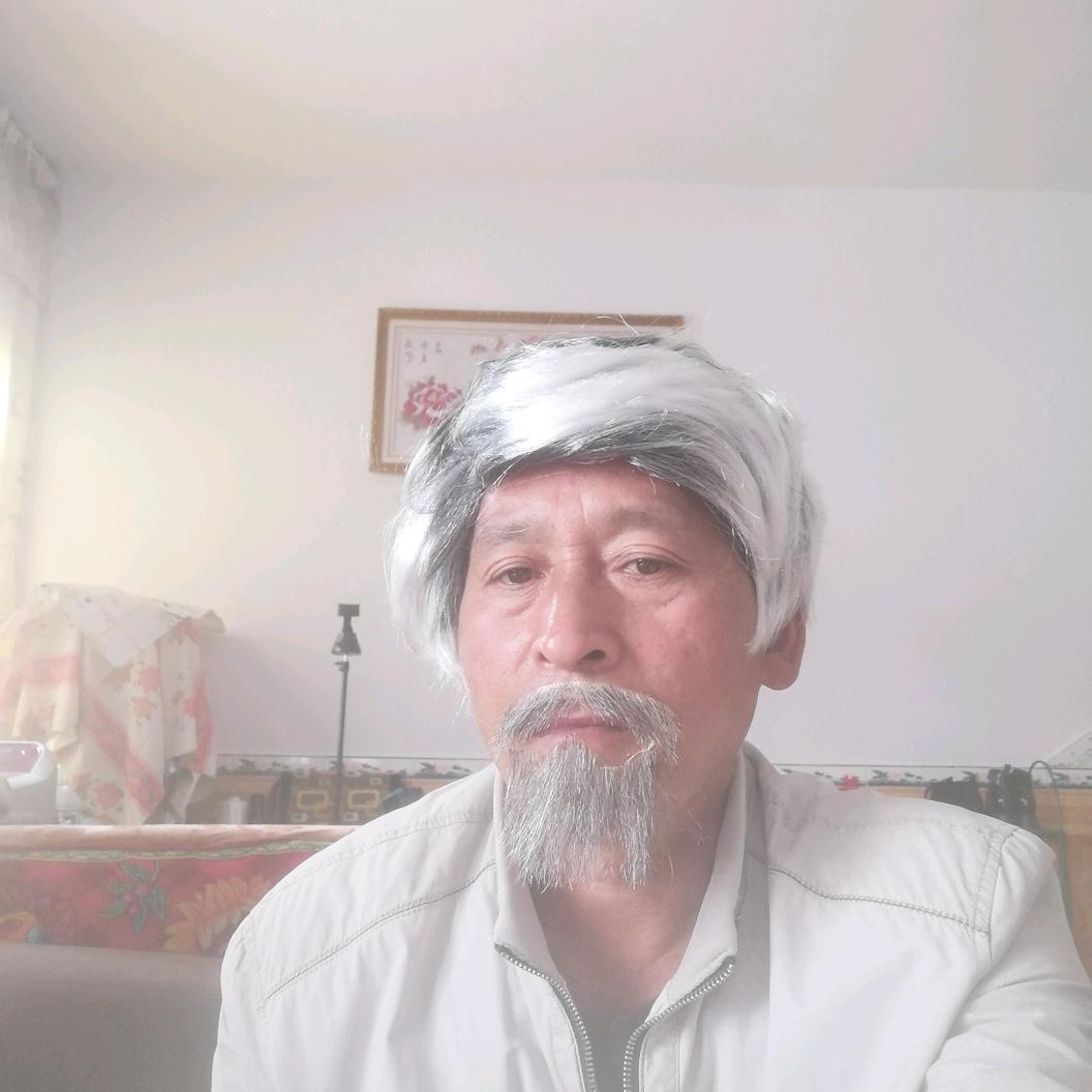 拾荒老头