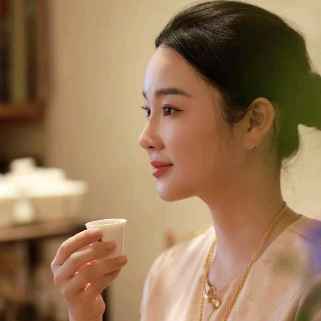 翠福春茶业.