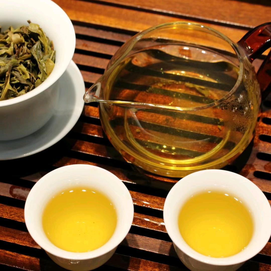 冰岛茶区小茶农